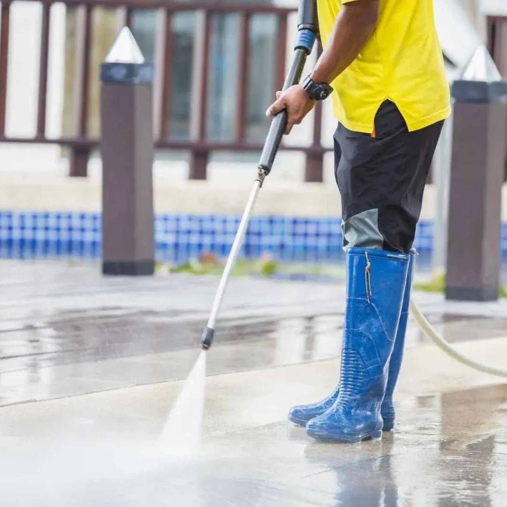 Commercial pressure washing service